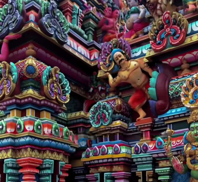 Salah satu keindahan arsitektur dari Murugan Temple yang viral dan diserbu warga Jakarta. [Instagram]
